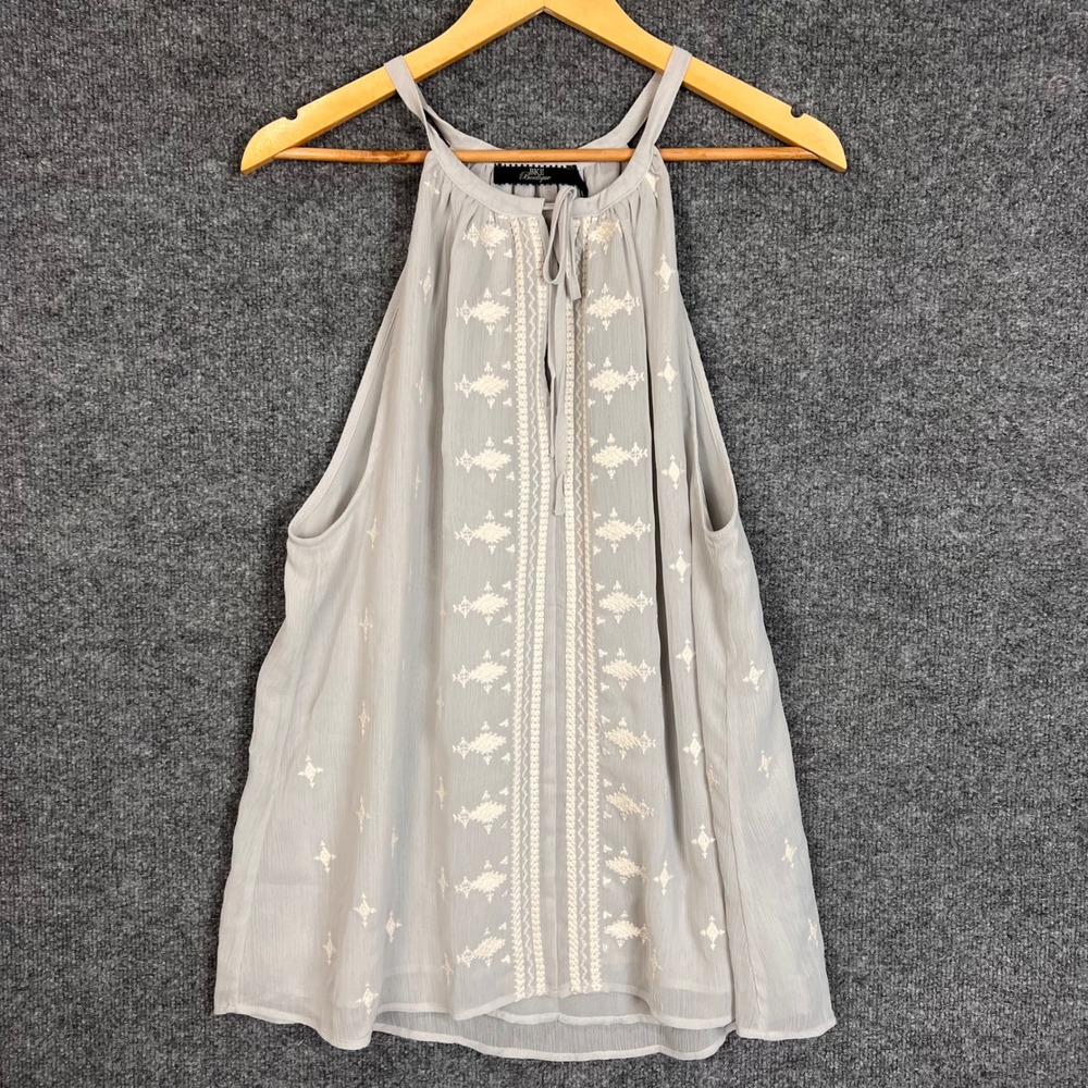 NEW BKE Boutique Halter Top Womens XL Grey New Embroidered Boho Chiffon Tank